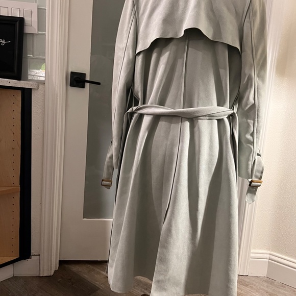 Spring coat - Picture 2 of 3